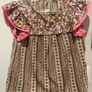 THML women's peasant boho hippie style sleeveless top. Size medium. Loose fit.